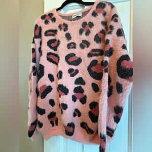 Ebby & I Pink Cheetah Fuzzy Scoop Neck Pullover Oversized Sweater Womens Size M